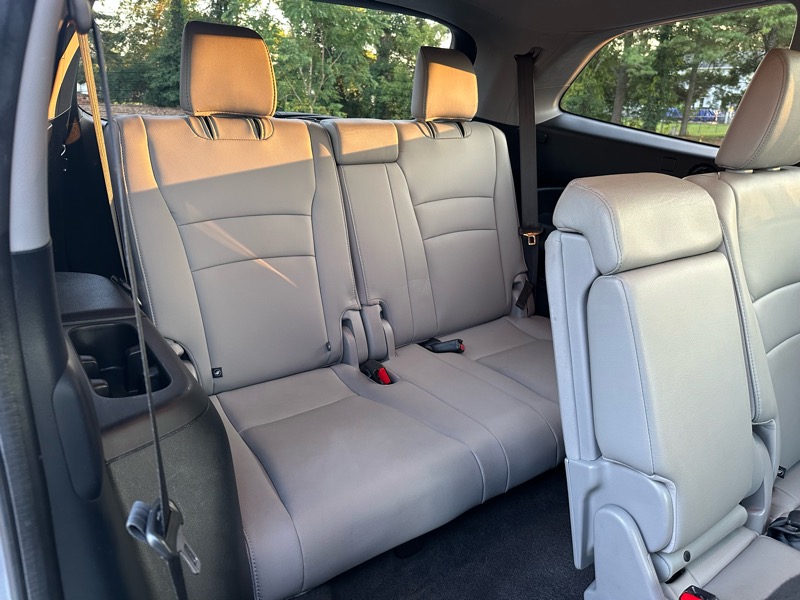 2016 Honda Pilot EX-L photo 15