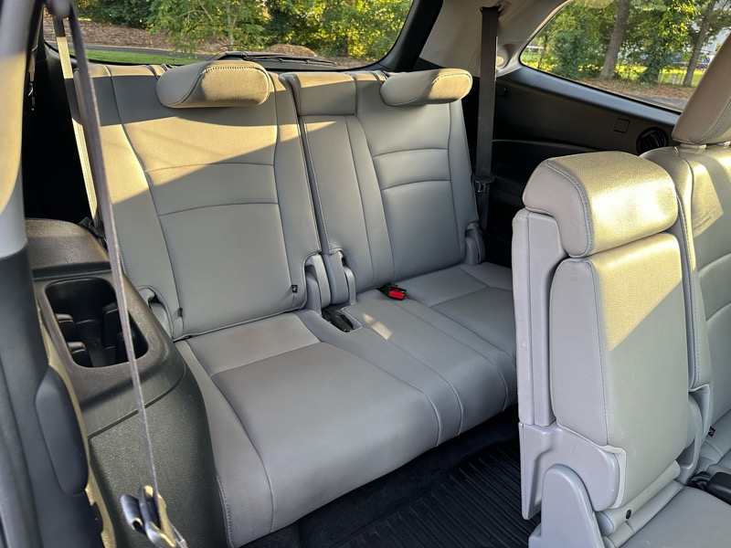 2017 Honda Pilot Touring photo 15