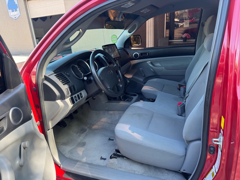 2010 Toyota Tacoma photo 10