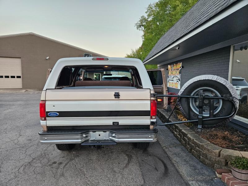 1996 Ford Bronco photo 8