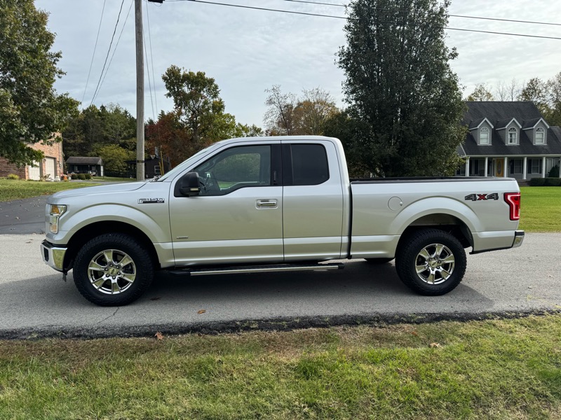 Ford F-150 XLT SuperCab 6.5-ft. Bed 4WD 2016 Ford F-150 XLT SuperCab 6.5-ft. Bed 4WD 2016