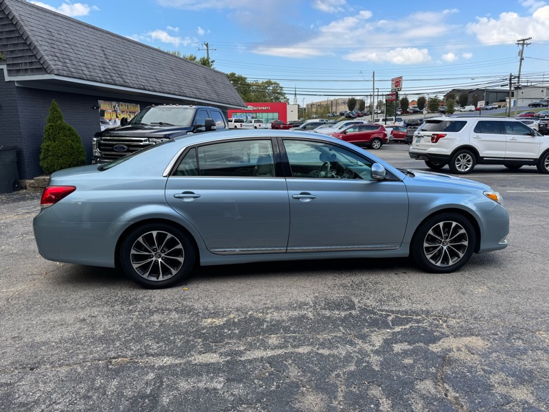 Toyota Avalon Limited 2011 Toyota Avalon Limited 2011