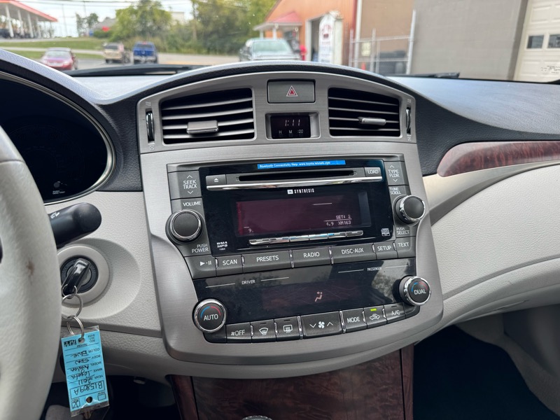 Toyota Avalon Limited 2011 Toyota Avalon Limited 2011