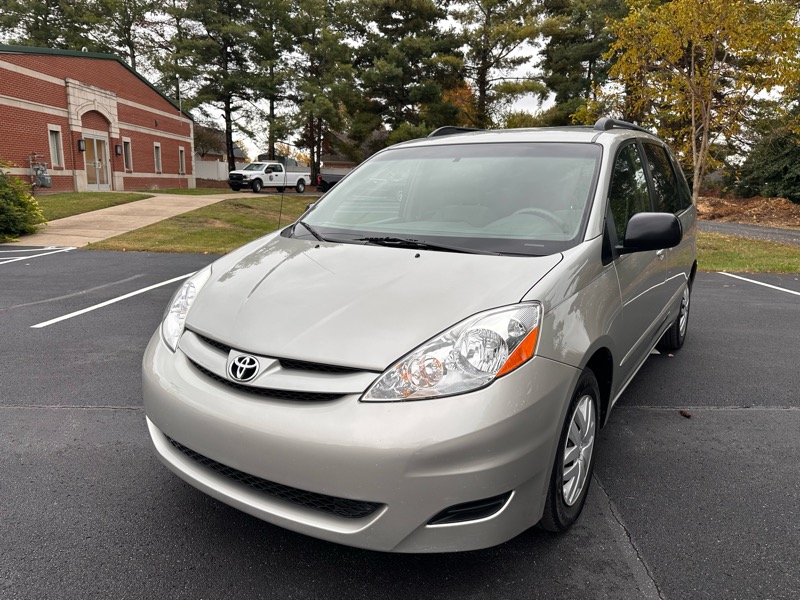 Toyota Sienna LE FWD 8-Passenger Seating 2008 Toyota Sienna LE FWD 8-Passenger Seating 2008