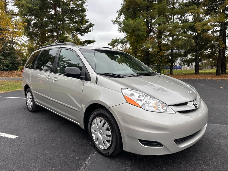 Toyota Sienna LE FWD 8-Passenger Seating 2008 Toyota Sienna LE FWD 8-Passenger Seating 2008