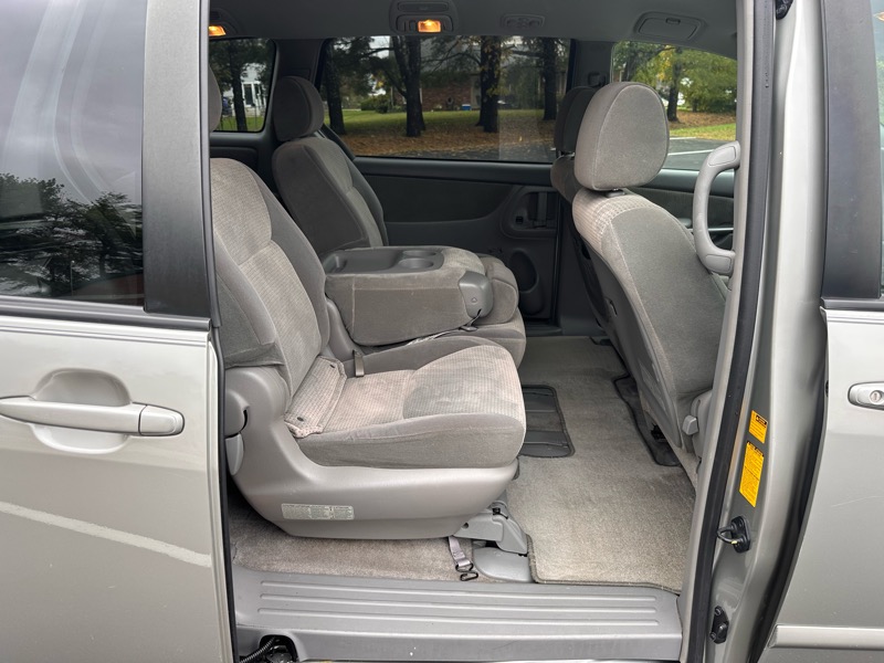 Toyota Sienna LE FWD 8-Passenger Seating 2008 Toyota Sienna LE FWD 8-Passenger Seating 2008