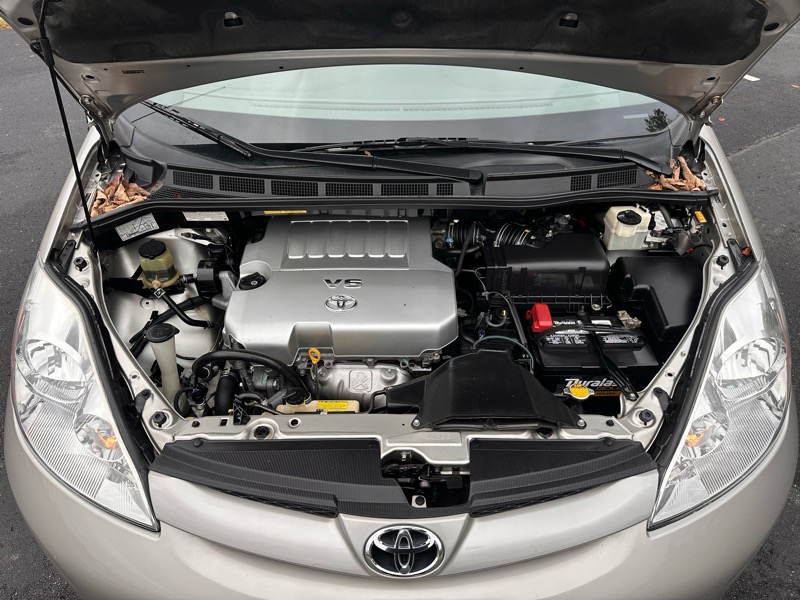 Toyota Sienna LE FWD 8-Passenger Seating 2008 Toyota Sienna LE FWD 8-Passenger Seating 2008