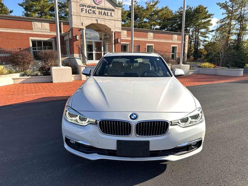 BMW 3-Series  2018 BMW 3-Series  2018