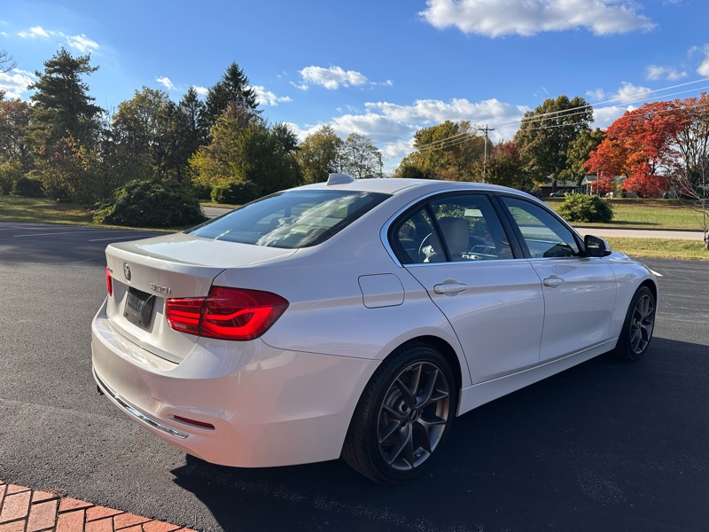 BMW 3-Series  2018 BMW 3-Series  2018