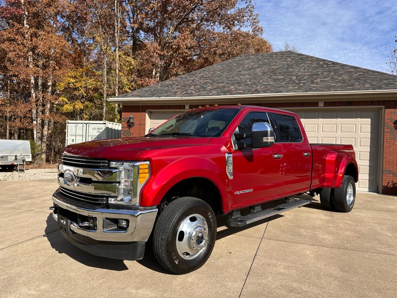 2017 Ford F-350 SD Lariat Ultimate Crew Cab Long Bed DRW 4WD