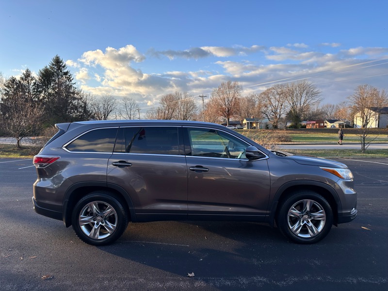 2014 Toyota Highlander Base Hybrid photo 4