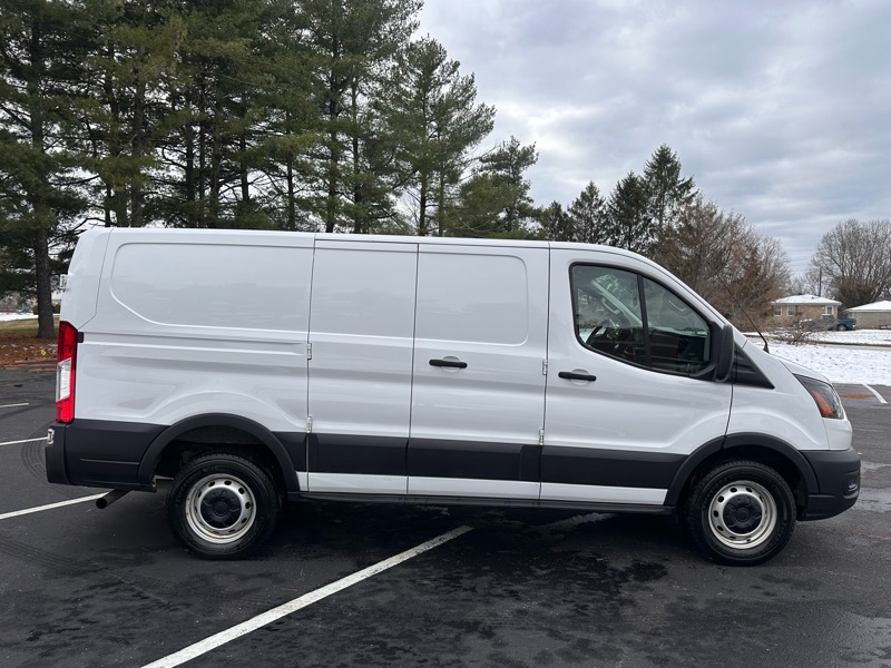Ford Transit 250 Van Low Roof w/Sliding Pass. 130-in. WB 2020
