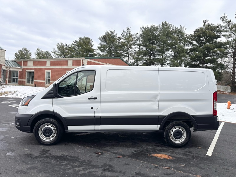Ford Transit 250 Van Low Roof w/Sliding Pass. 130-in. WB 2020