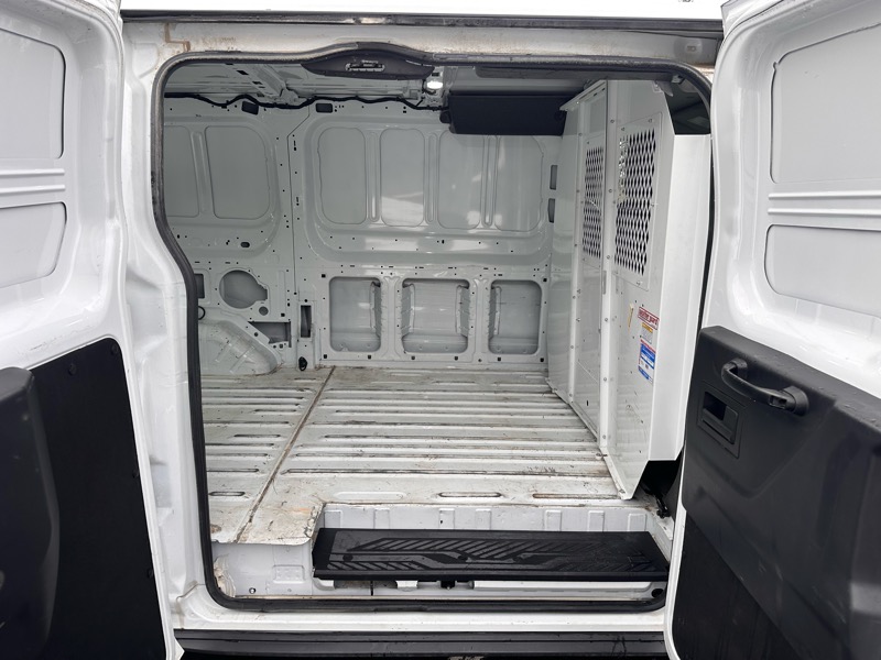 Ford Transit 250 Van Low Roof w/Sliding Pass. 130-in. WB 2020