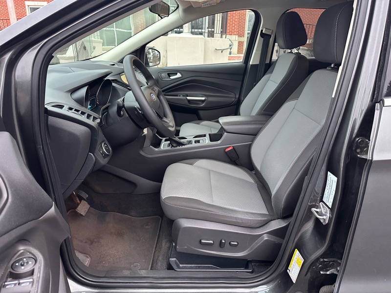 Ford Escape SE FWD 2017