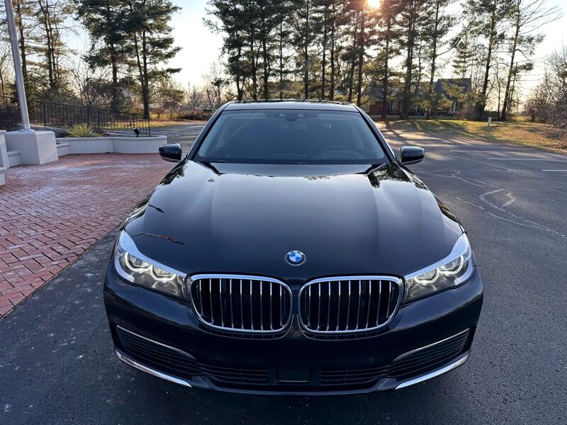 BMW 7-Series 740i xDrive 2019