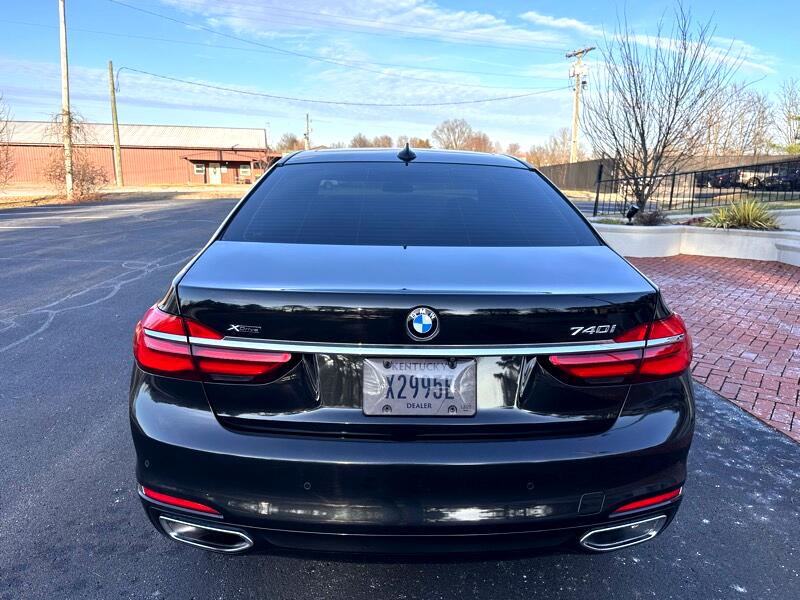 BMW 7-Series 740i xDrive 2019