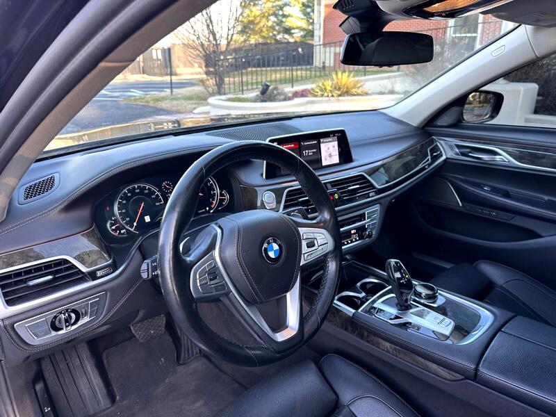 BMW 7-Series 740i xDrive 2019