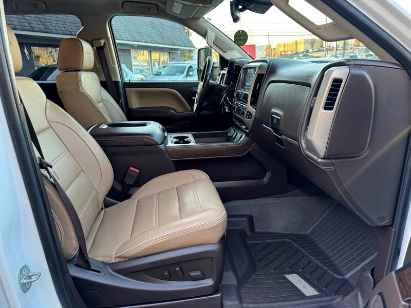 GMC Sierra 2500HD Denali Crew Cab 4WD 2017