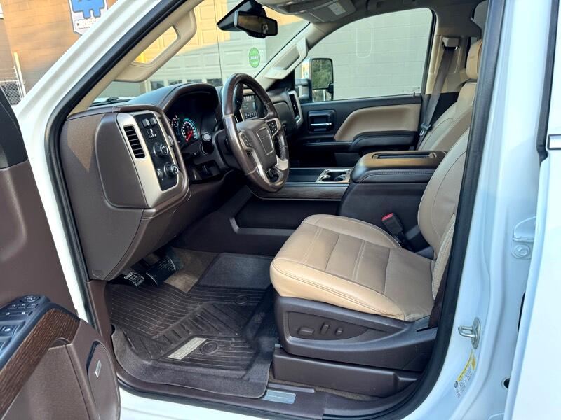 GMC Sierra 2500HD Denali Crew Cab 4WD 2017