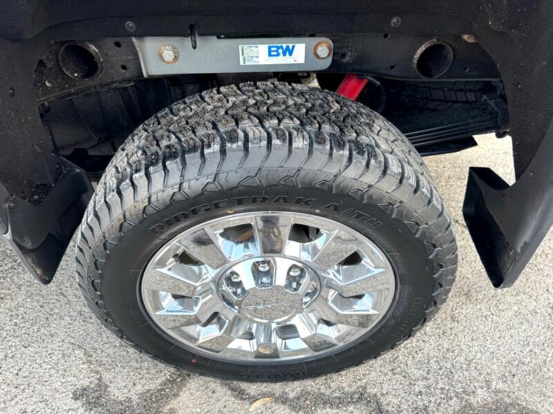 GMC Sierra 2500HD Denali Crew Cab 4WD 2017