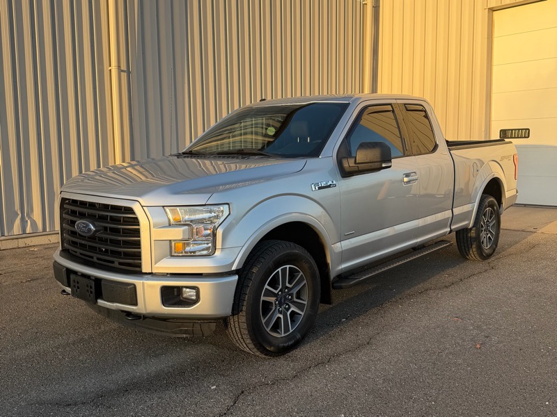 2016 Ford F-150 4WD SuperCab 145" FX4
