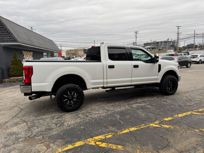 Ford F-250 SD XLT Crew Cab 4WD 2019