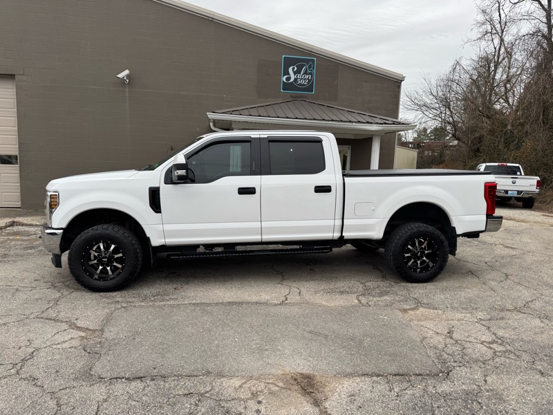 Ford F-250 SD XLT Crew Cab 4WD 2019