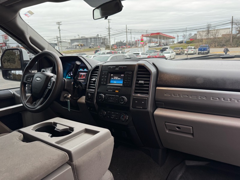 Ford F-250 SD XLT Crew Cab 4WD 2019