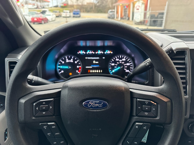 Ford F-250 SD XLT Crew Cab 4WD 2019