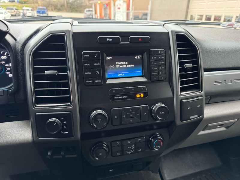 Ford F-250 SD XLT Crew Cab 4WD 2019