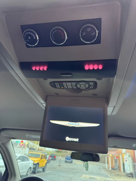 Chrysler Town & Country Touring 2016