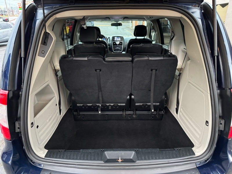 Chrysler Town & Country Touring 2016