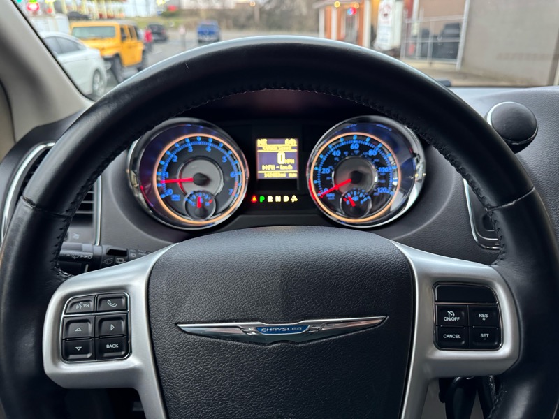 Chrysler Town & Country Touring 2016