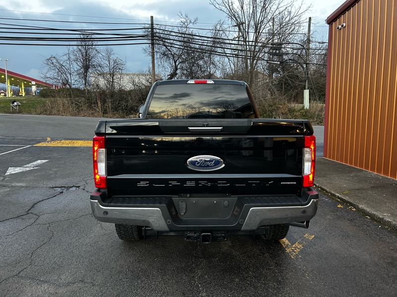 Ford F-250 SD XLT Crew Cab 4WD 2017