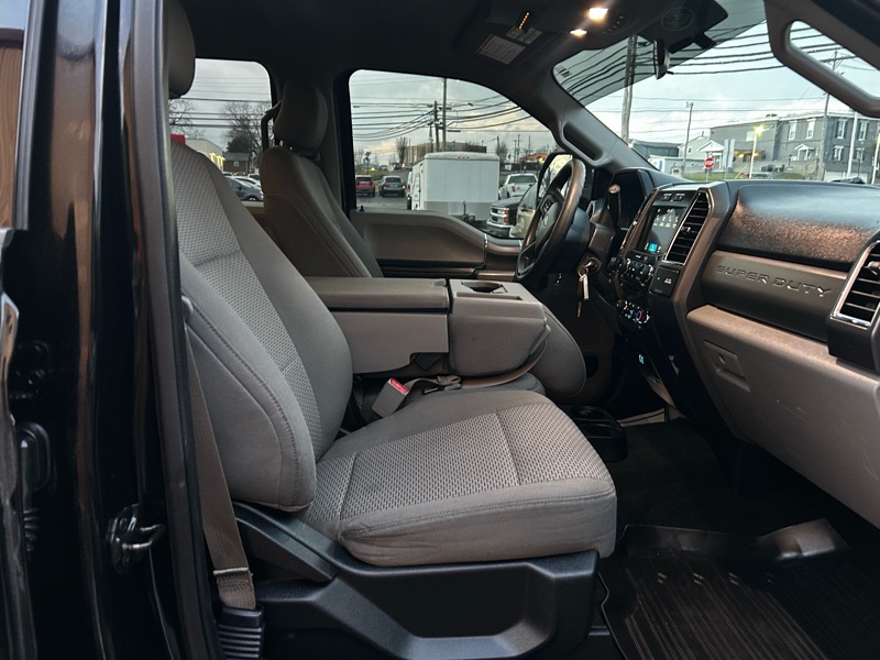 Ford F-250 SD XLT Crew Cab 4WD 2017