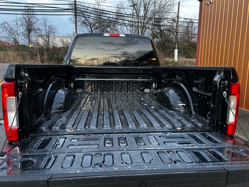 Ford F-250 SD XLT Crew Cab 4WD 2017