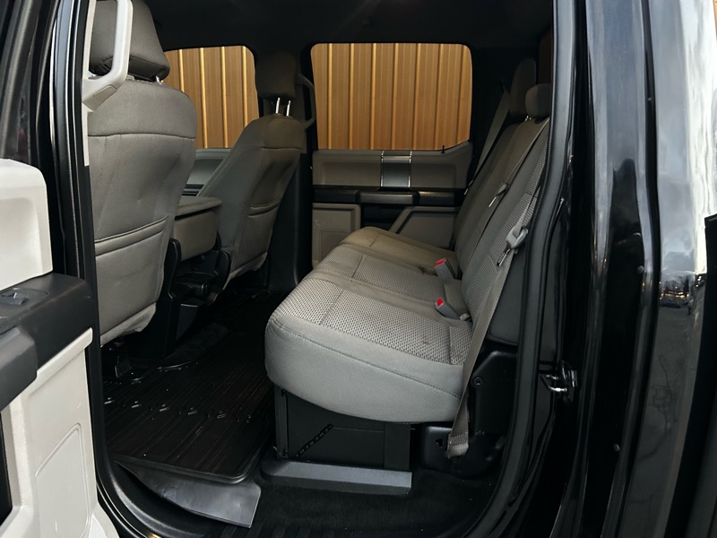 Ford F-250 SD XLT Crew Cab 4WD 2017