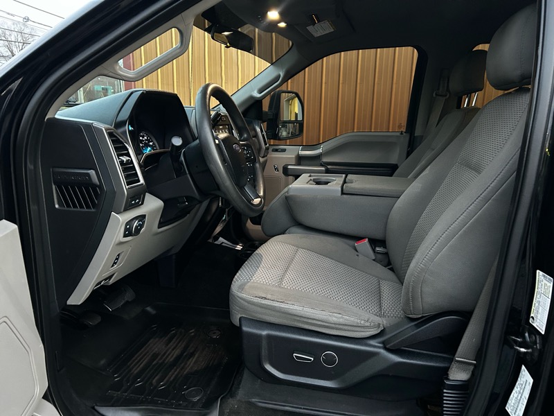 Ford F-250 SD XLT Crew Cab 4WD 2017