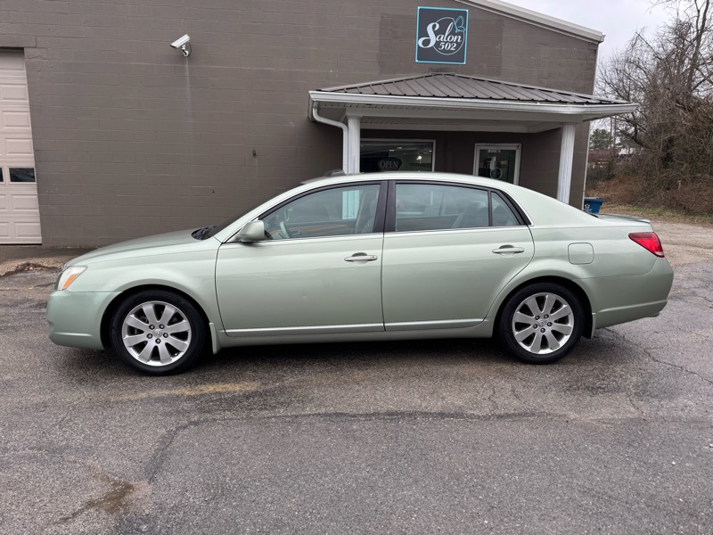 Toyota Avalon XLS 4D Sedan 2006