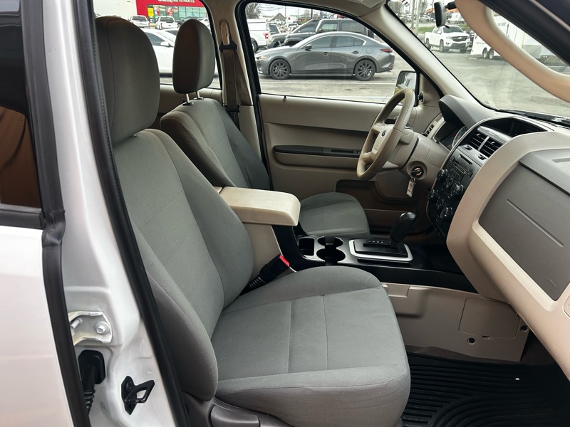 Ford Escape XLS FWD 2011