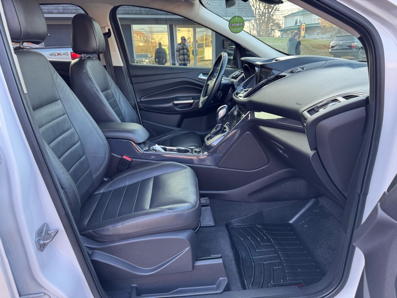 Ford Escape Titanium FWD 2014