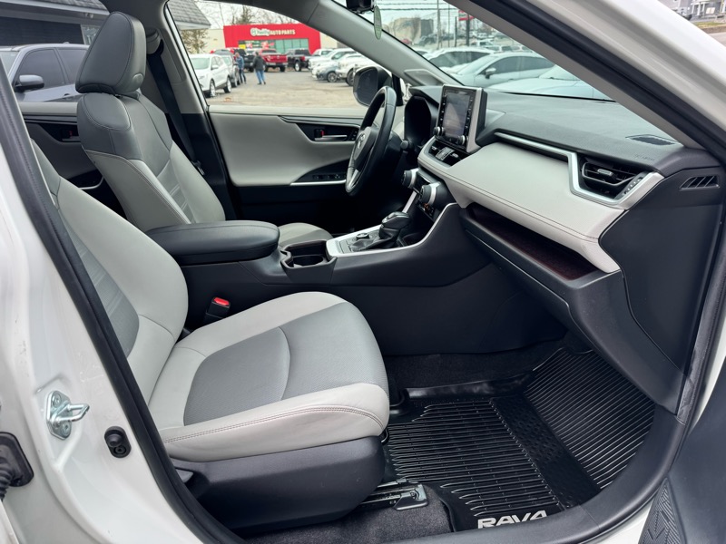 Toyota RAV4 Hybrid Limited 2019