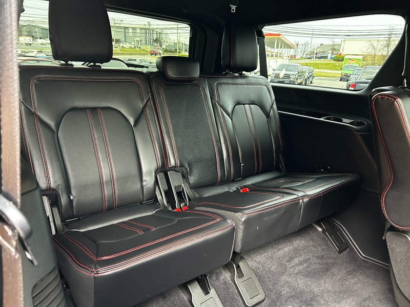 Ford Expedition MAX Limited 4WD 2021