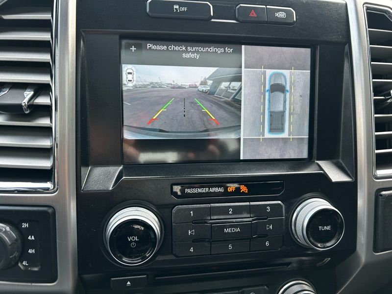 Ford F-150 Platinum SuperCrew 5.5-ft. Bed 4WD 2016