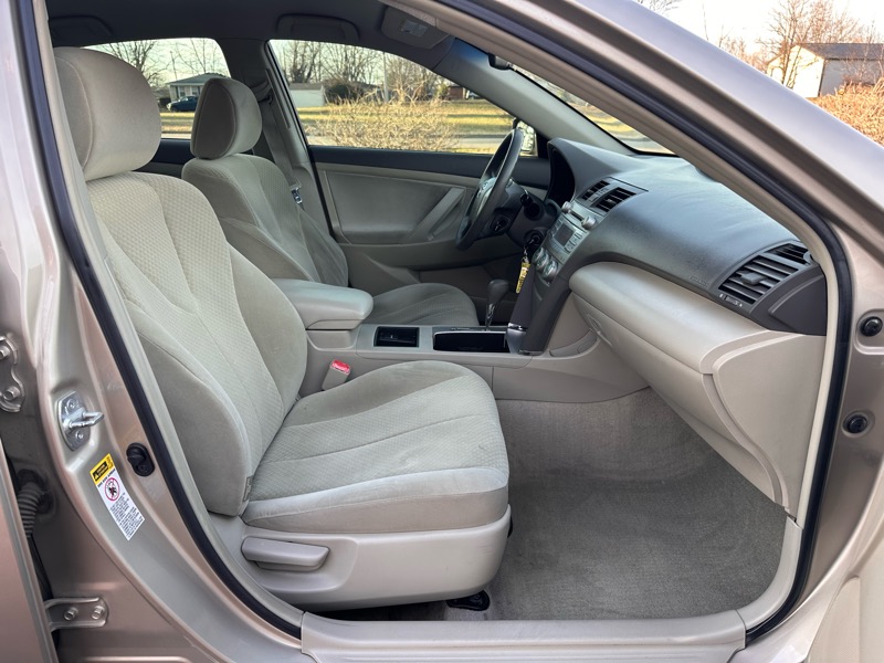 Toyota Camry LE 2008