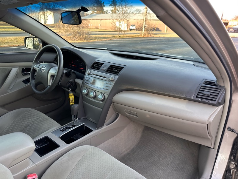 Toyota Camry LE 2008