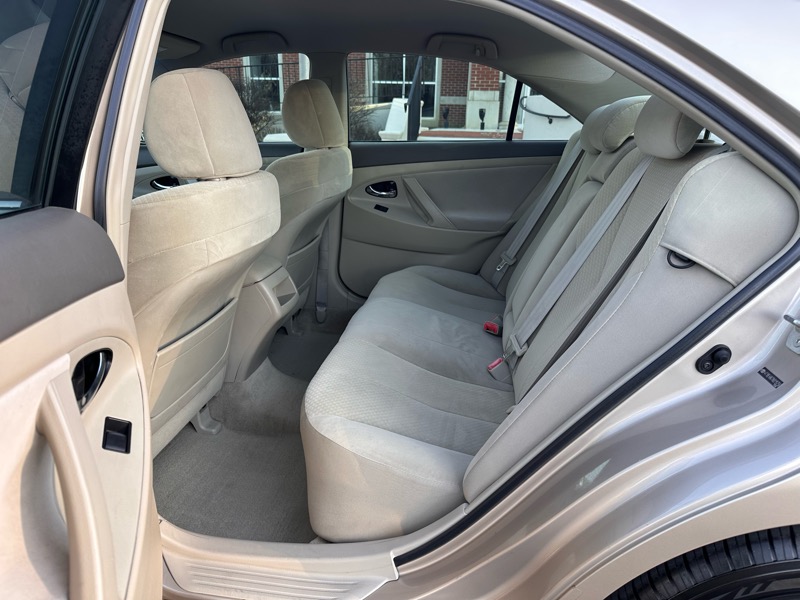 Toyota Camry LE 2008