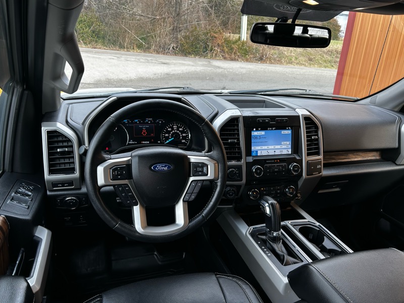Ford F-150 Lariat SuperCrew 4WD 2018