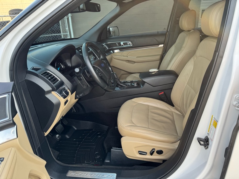 Ford Explorer Limited 4WD 2017